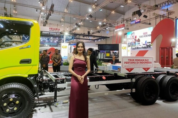 Harga Hino Mei 2026 FG 260 JP